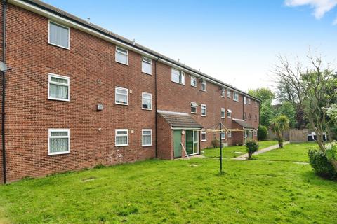 1 bedroom flat for sale, Boston Avenue, Rayleigh, SS6