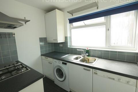 2 bedroom maisonette to rent, Hallowell Road, Northwood HA6