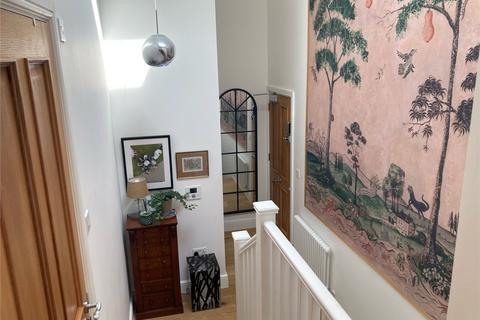 Flat 4, 13 Carlton Road, London, W5 2AW