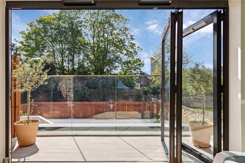Flat 4, 13 Carlton Road, London, W5 2AW