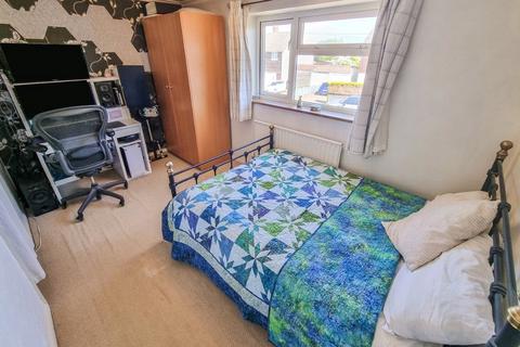 22 Ewins Close, Ash, Aldershot, GU12 6SA