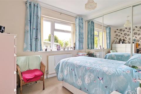26 Aldwick Crescent, Worthing, BN14 0AS