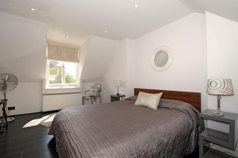 4 bedroom semi-detached house for sale, Mill Lane, West Hampstead