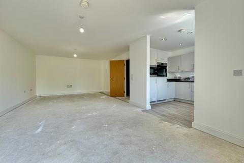 2 bedroom retirement property for sale, Meadow Court, Sarisbury Green, Southampton