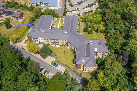 2 bedroom retirement property for sale, Meadow Court, Sarisbury Green, Southampton