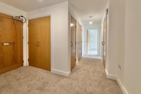 2 bedroom retirement property for sale, 23 Meadow Court, Sarisbury Green