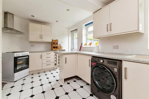 12 Whitby Road, Nunthorpe, Middlesbrough, TS7 0HU