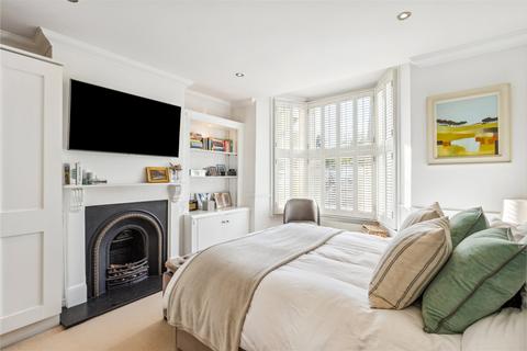 2 bedroom apartment for sale, Cairns Road, SW11
