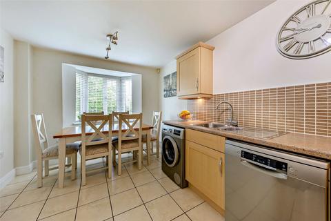 4 bedroom end of terrace house for sale, Blackbridge Court, Thrapston, NN14