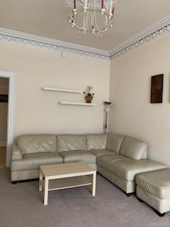 2 bedroom flat to rent, Greenock Road, Paisley PA3