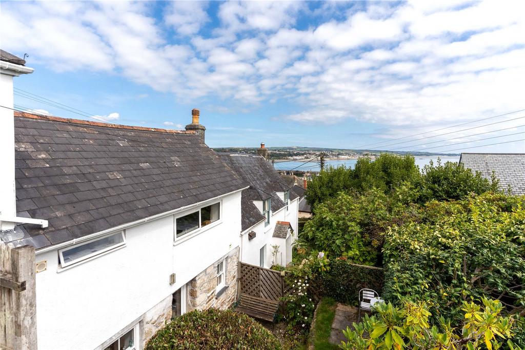 Newlyn, Cornwall TR18 3 bed semidetached house for sale £440,000