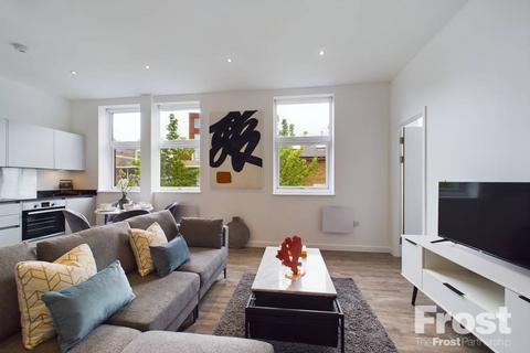 1 bedroom apartment for sale, London Road, Staines-upon-Thames, Surrey, TW18