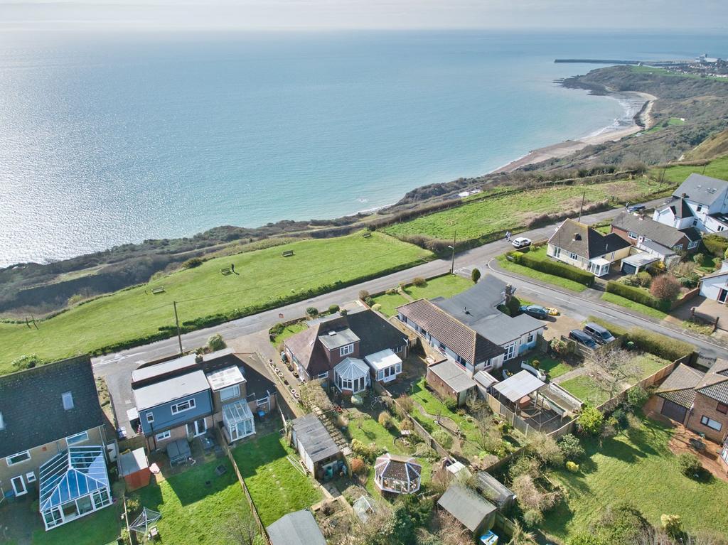 Old Dover Road, CapelLeFerne, CT18 2 bed semidetached house for sale