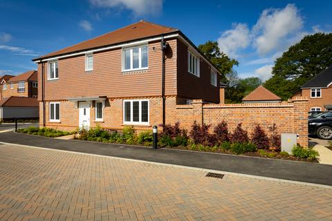 1 bedroom flat for sale, Plot 255 at Cranleigh, Sadler Court, 54 Lorimer Avenue, GU6