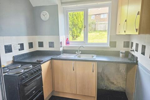 2 bedroom semi-detached house to rent, Thirlmere Road, Peterlee SR8