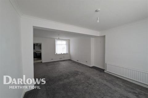 4 bedroom terraced house to rent, Lyle Street