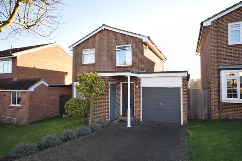 3 bedroom detached house to rent, Stapleton Road Orpington BR6