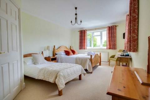 6 bedroom property for sale, Pound Lane, Burley, Ringwood, Hampshire, BH24 4ED