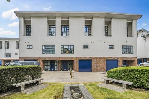 3 bedroom terraced house for sale, Elan Court, Winchester, Hampshire, SO23