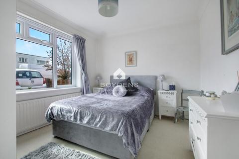 3 bedroom bungalow for sale, Easton Way, Frinton-on-Sea CO13