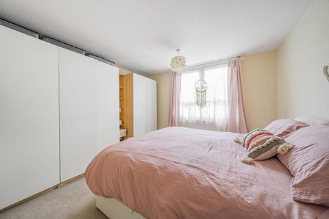 1 bedroom flat for sale, Thirlmere Gardens, Northwood, HA6