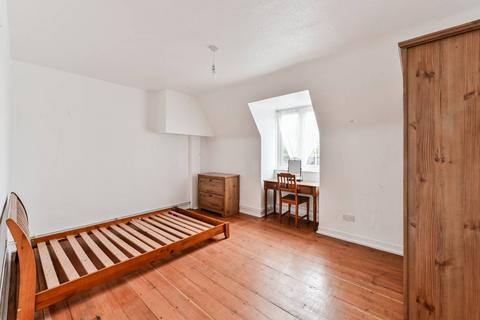 2 bedroom flat for sale, Lynmouth Road, Stoke Newington, London, N16