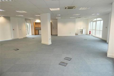 Office to rent, Units 1-6 Canute House, Durham Wharf Drive, Brentford, TW8 8HP