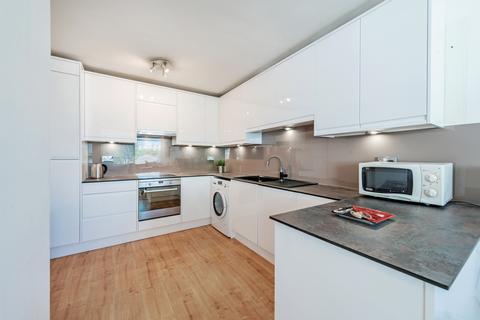 2 bedroom apartment to rent, Craven Hill Gardens Bayswater W2