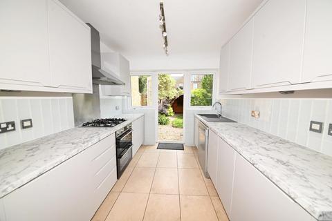 undefined, Laurel Avenue, Twickenham TW1