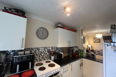 2 bedroom terraced house for sale, Chesterton Close, Plymouth PL5