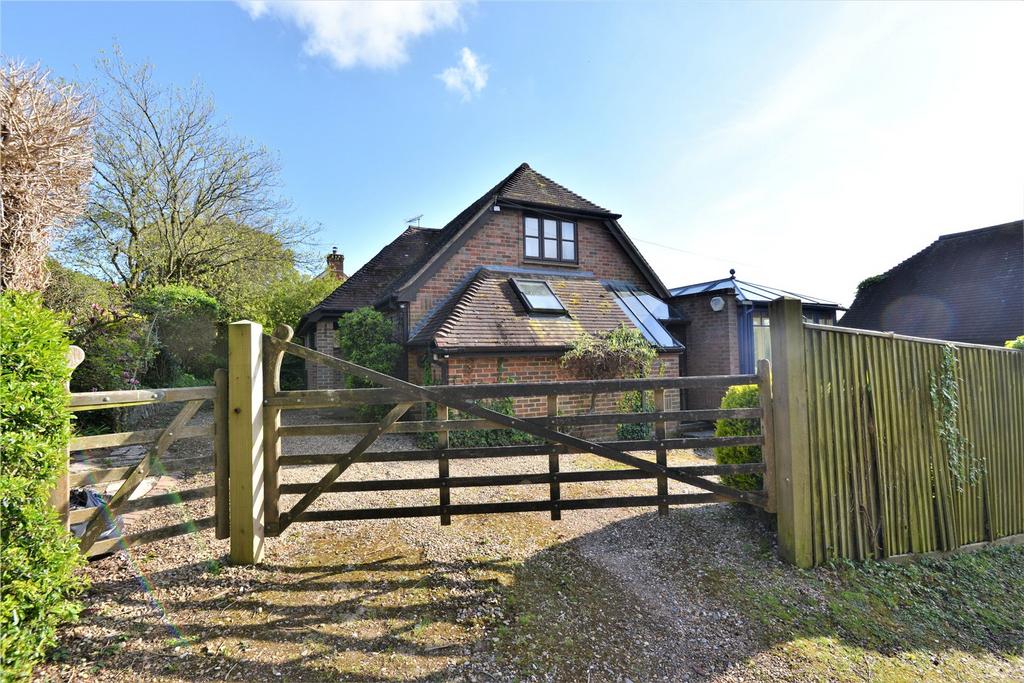 High St, Woodgreen, Fordingbridge... 3 bed detached house for sale £