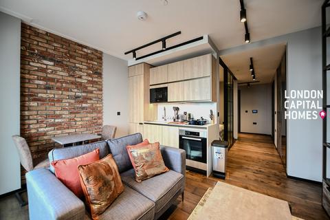 Studio to rent, Stage Apartments 22 Hewett Street London EC2A