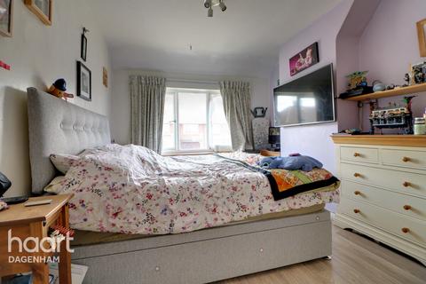 82 Rogers Road, Dagenham, RM10 8JX