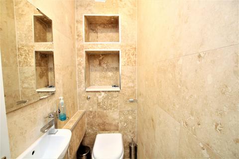 3 bedroom flat for sale, High Mount, Station Road, Hendon, NW4