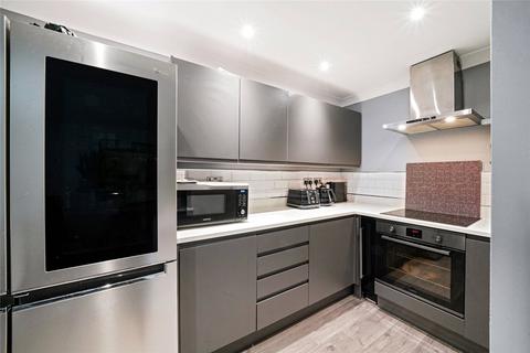 3 bedroom apartment for sale, Holloway Road, London, N19