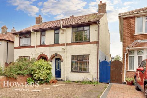 3 bedroom semi-detached house for sale, Edgerton Road, Lowestoft