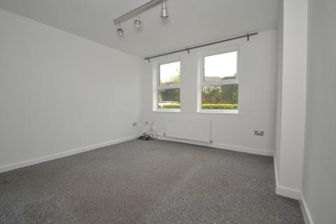 2 bedroom flat to rent, Werneth Court, Stockport Road, Hyde SK14