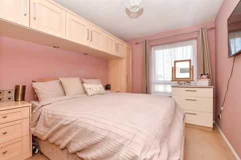 2 bedroom flat for sale, St. James Road, Sutton, Surrey