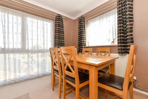 2 bedroom flat for sale, St. James Road, Sutton, Surrey