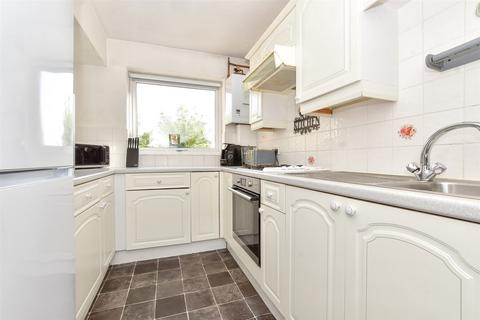 2 bedroom flat for sale, St. James Road, Sutton, Surrey