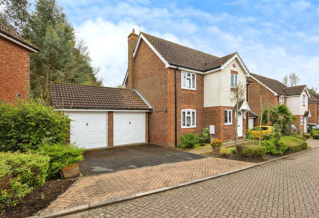Fountains Close, Willesborough... 5 bed detached house for sale £575,000