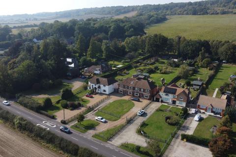 4 bedroom semi-detached house for sale, Canterbury Road, Kent, TN25 4