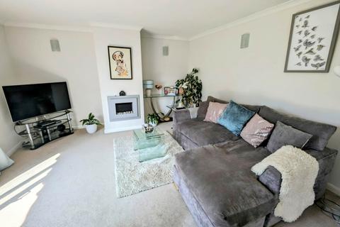 132 Chalet Hill, Bordon, GU35 0DF
