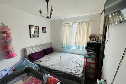 1 bedroom semi-detached house for sale, Edgware, Middlesex HA8