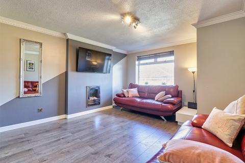 3 bedroom end of terrace house for sale, Roundhead Fold, Apperley Bridge, Bradford, West Yorkshire, BD10