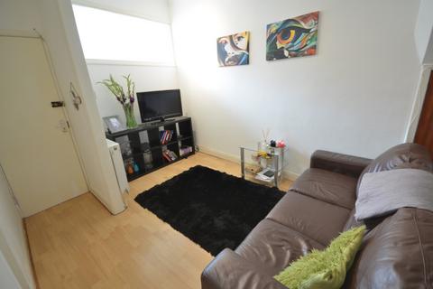 2 bedroom flat to rent, Landells Road, East Dulwich, SE22