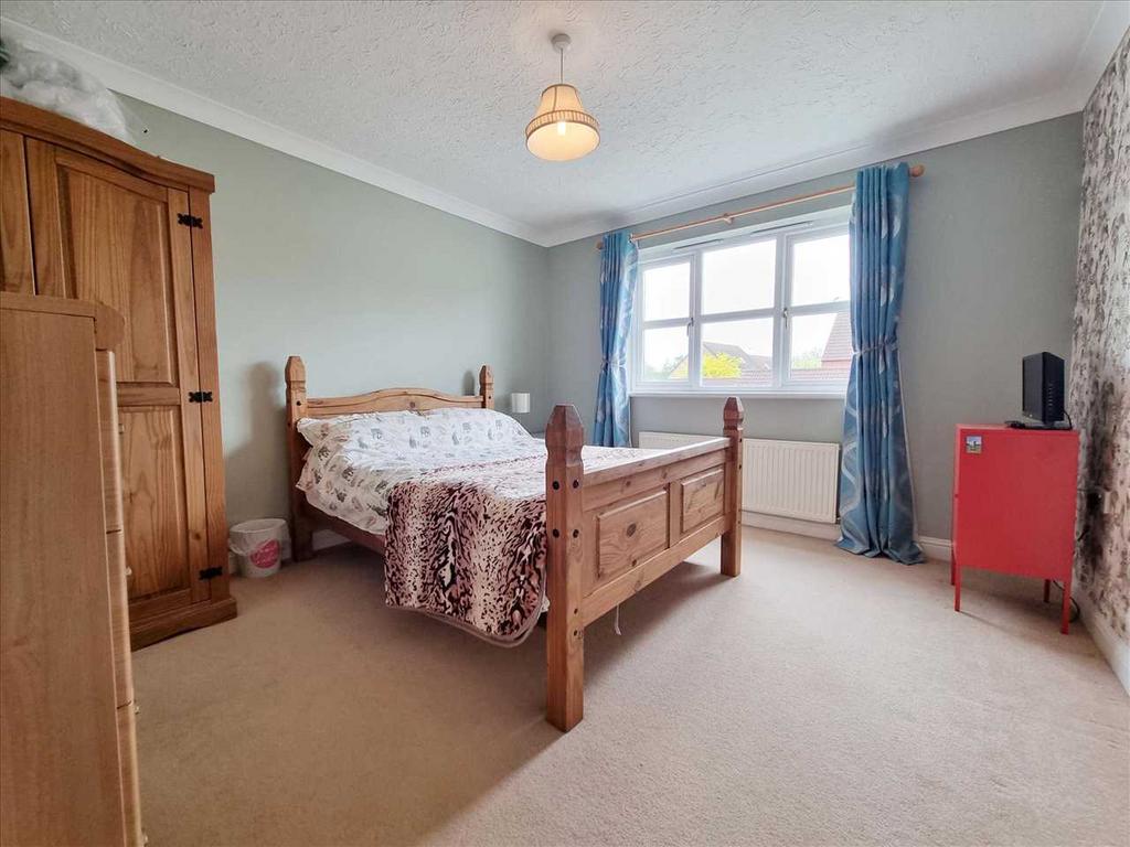 Bedroom 2: