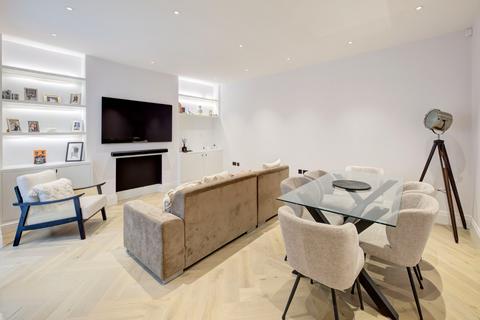 12b Queens Gardens, London, W2 3BA