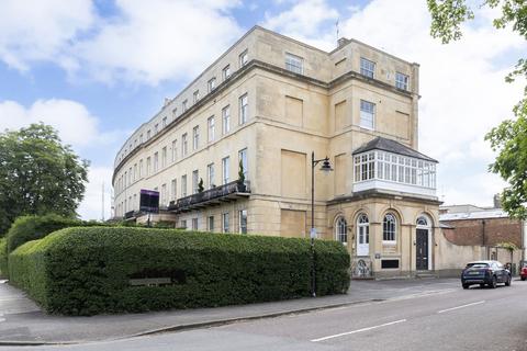 1 bedroom apartment for sale, Lansdown Crescent, Lansdown, Cheltenham GL50