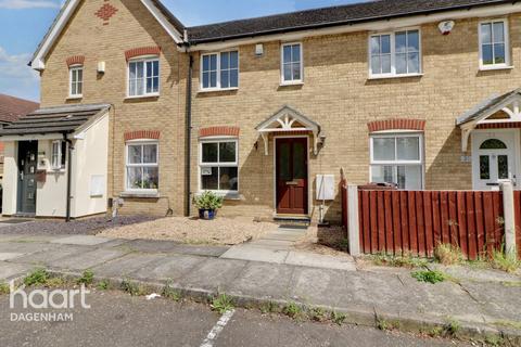 20 Stocker Gardens, Dagenham, RM9 4HL